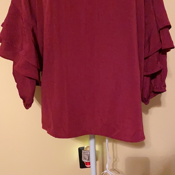 Umgee blouse - Picture 3 of 11